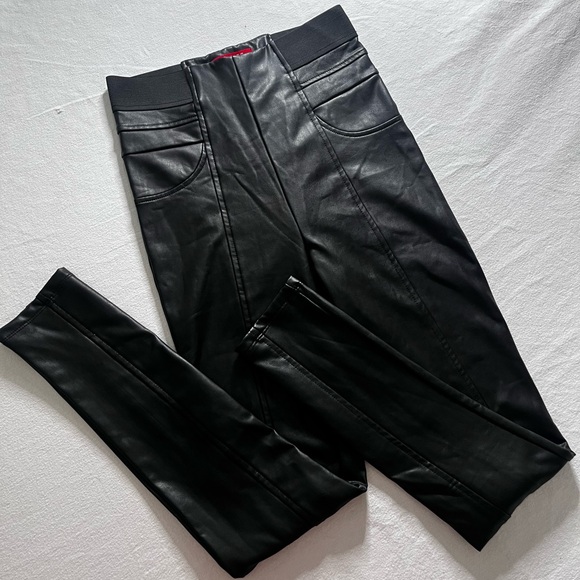 Guess Black Faux Leather Pants Women’s Small - Picture 1 of 7